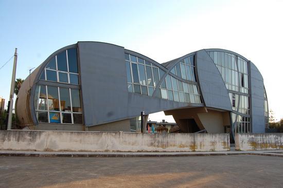 centro congressi di Consagra.jpg